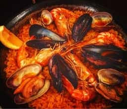 スペインバル タベルナボラーチョ