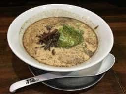 伍代目哲麺 平塚金目店