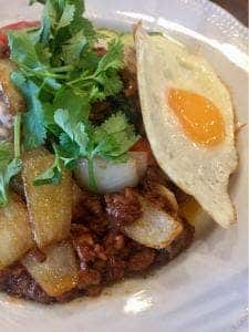 ロイヤルホスト 本城店