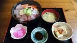 つきじ
