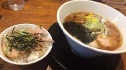 手仕事らぁめん 八 吉田店