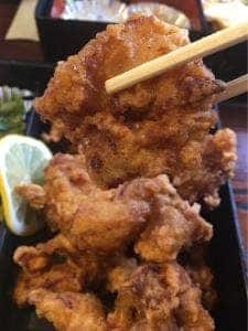 シャトル
