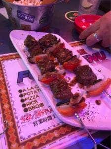 DINING BAR YEAH