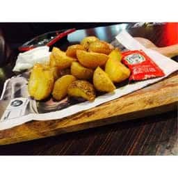 Oyster&Steak house es