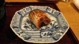 中伴