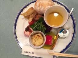 レストラン七彩