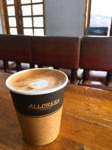 AKI’S PUB & CAFE