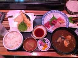 海鮮れすとらん 魚輝水産 岸田堂店