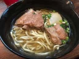 沖縄そば つるまつ