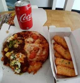 ピザーラ ビバパエリア SPALA 香椎店