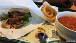 モスバーガー さくらんぼ東根駅前店