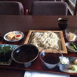 蕎麦・甘味処 鳴瀧園 ふくろう亭