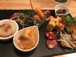 DINING STUDIO コルク