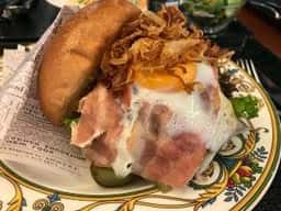 カフェ&ダイニング イリス