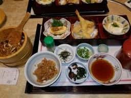 和食鍋処 すし半 布施店