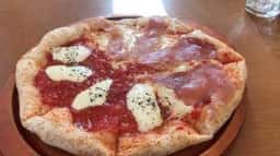 村の小さなピザ屋さん 和