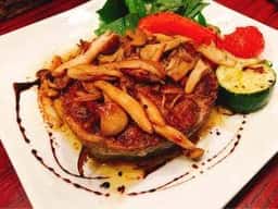 鹿肉＆オイスターバル鹿肉SLOWDOWN