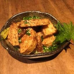 上人橋酒場とと