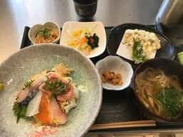 魚屋 しらいし