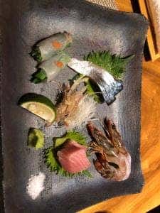 朱瑠璃