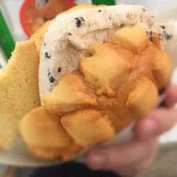世界で2番めにおいしい焼き立てメロンパンアイス 神戸三宮店