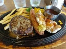 ロイヤルホスト 成田店