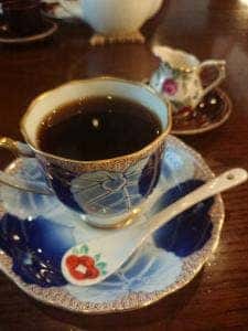 茶房 じんのび