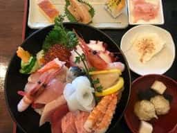 嘉平屋 海鮮お食事処