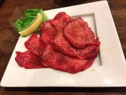 焼肉 山