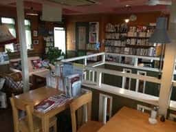 Honeybee Cafe