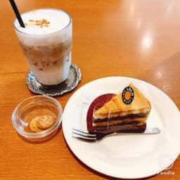LOLO Centro Cafe