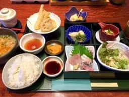 お食事処 力丸寿し