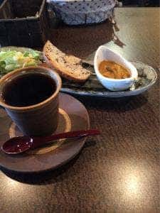珈琲茶房 華なり