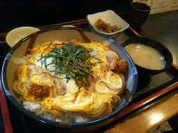 かめや