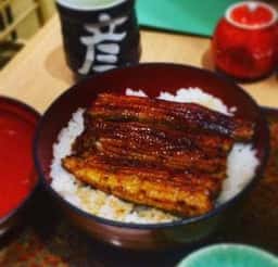 彦 パレット店