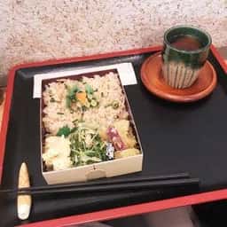 しきしき