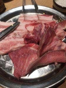てじや