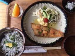 カフェ マルコウ