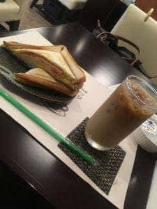 カフェギャラリー さえずり