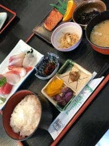 岩船鮮魚センター 食堂海鮮処番屋