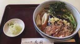 じんじゃ前更科