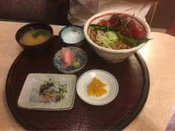 丼々恋グルメ館