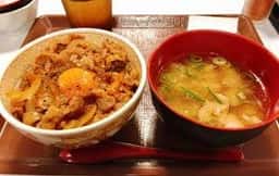 すき家 横浜山下町店