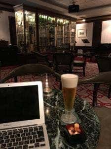 セント・ジョージ バー ヒルトン東京