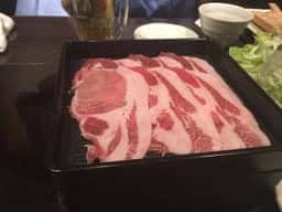 黒豚しゃぶしゃぶ 博多水炊き餃子 官兵衛