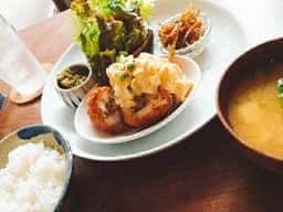 ライラク カフェ&バー