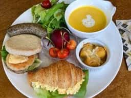 静かな森の温泉 隠れ宿 そらの詩