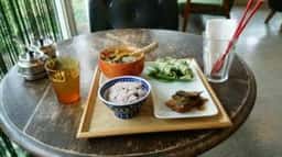 q.e.d. STORE&CAFE