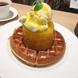 BOOKS&CAFE タカシマヤゲートタワーモール店