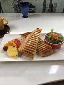 和cafe ひなたや